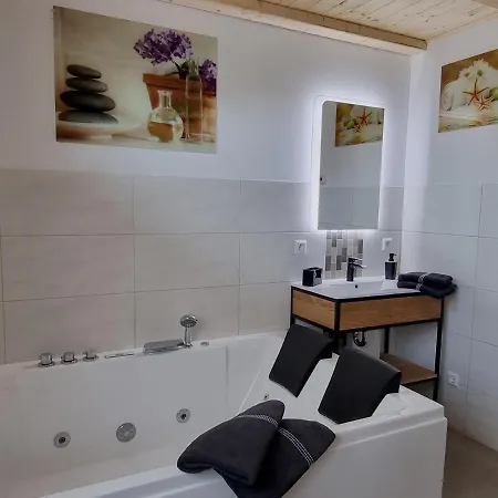 Wellnessoase Hafenblick * Walchum